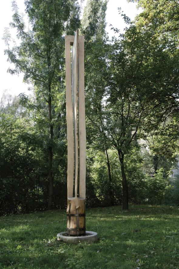 Miroslav Mládenek Duša, 2009, kolorovaný dub, v. 485 cm