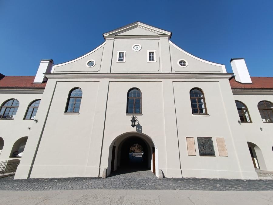 Hrad Modrý Kameň Fotogaléria